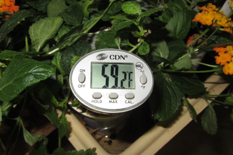 can you use a meat thermometer for soil temperature scaled