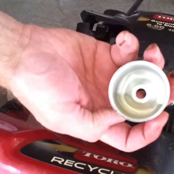 how to clean carburetor on toro lawn mower