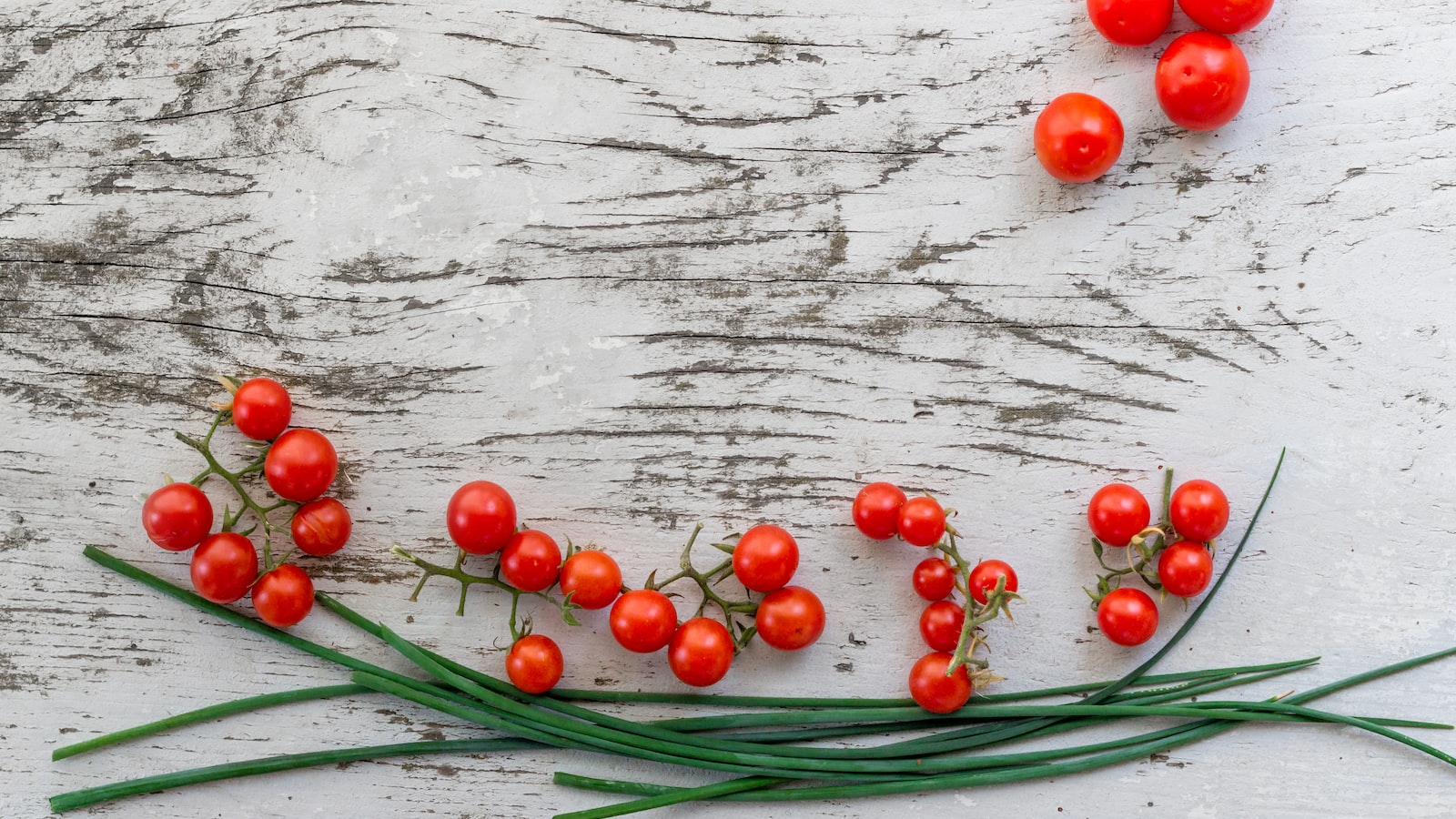 Effective Control Measures: Protecting Your Tomato Plants from Devastating Attacks