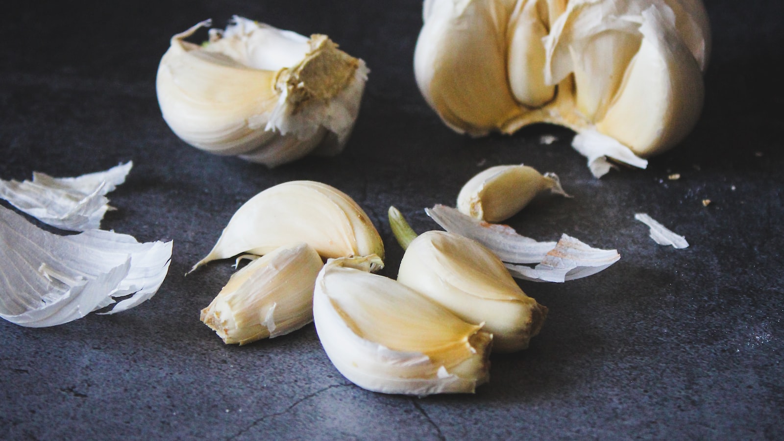 Best Time to Plant Garlic in Nebraska