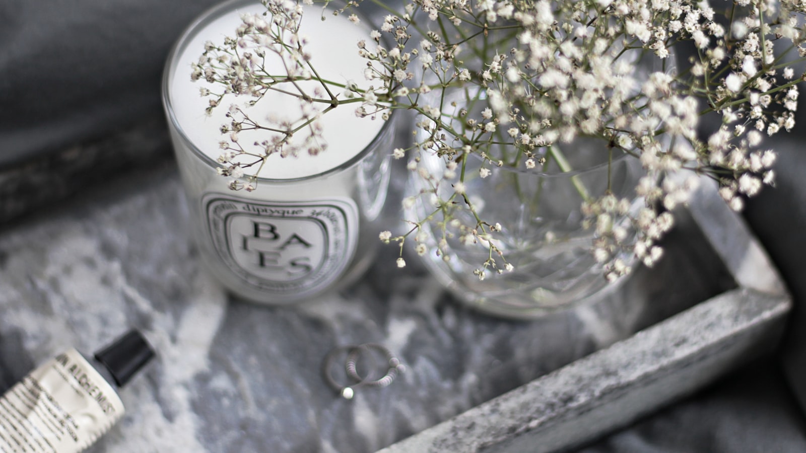 The Gentle Fragrance of Baby's Breath Flower: A Delicate Scent to Cherish