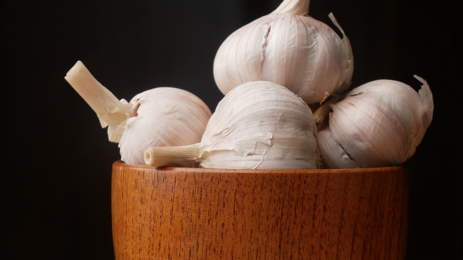 Potential Causes of Garlic Plants Falling Over