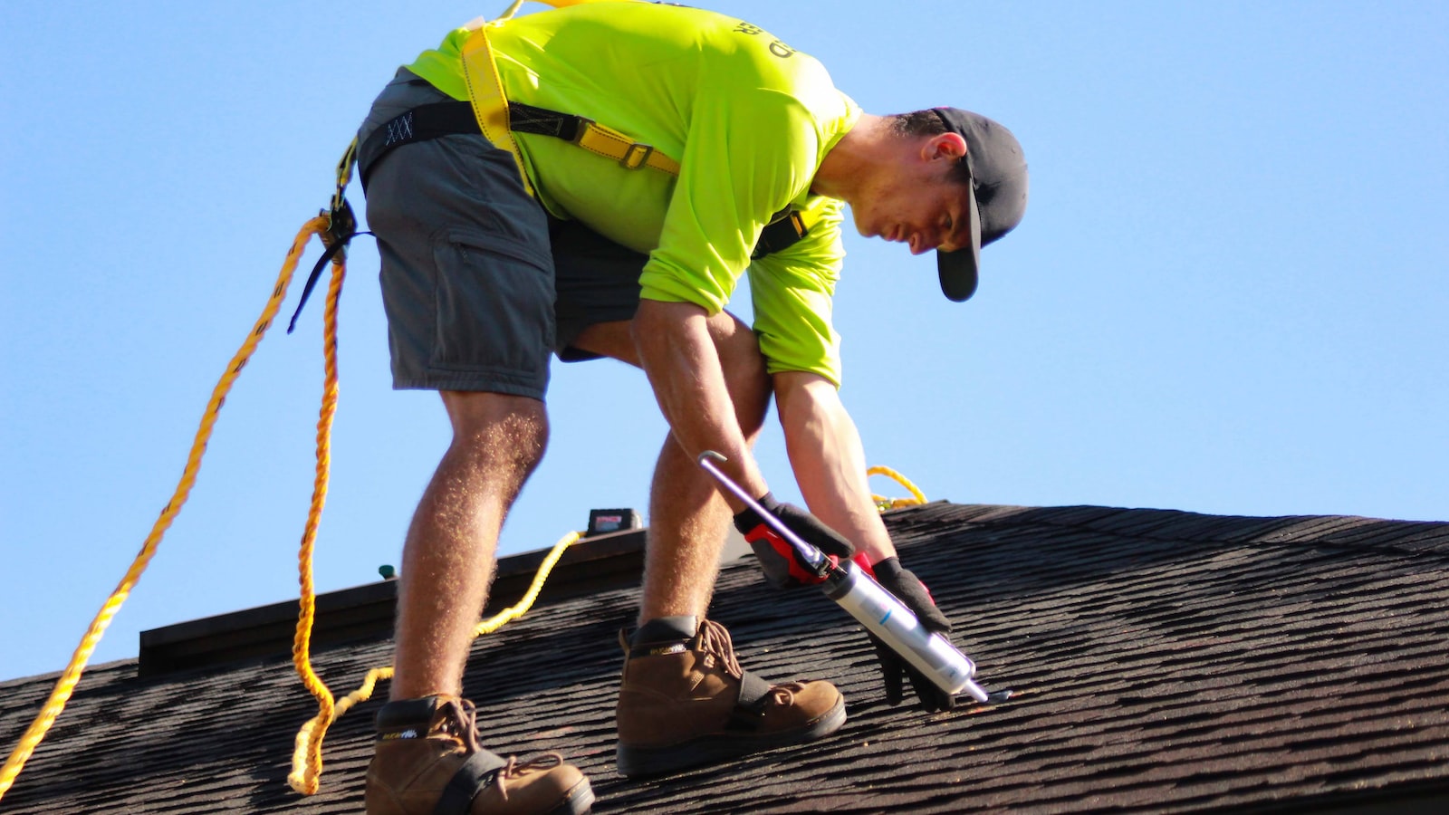 Tips for Properly Installing Mulch on Rocks