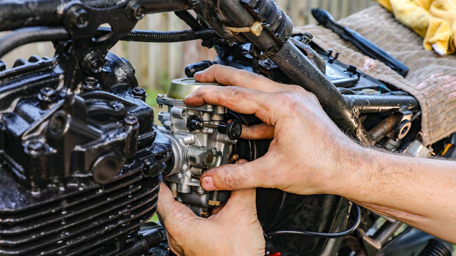 Priming the Carburetor: Tips to Ensure Smooth Start-Ups