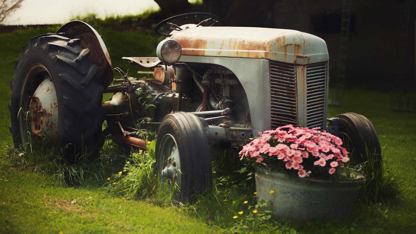 Can lawn mowers withstand exposure to water?