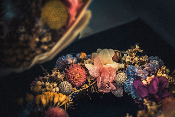 How to Restore Color to Dried Flowers